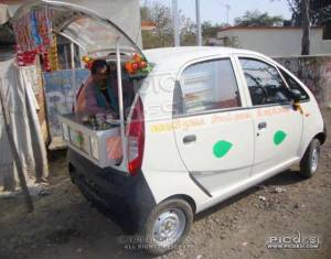 Only in India - Luxury PAAN Shop in Car